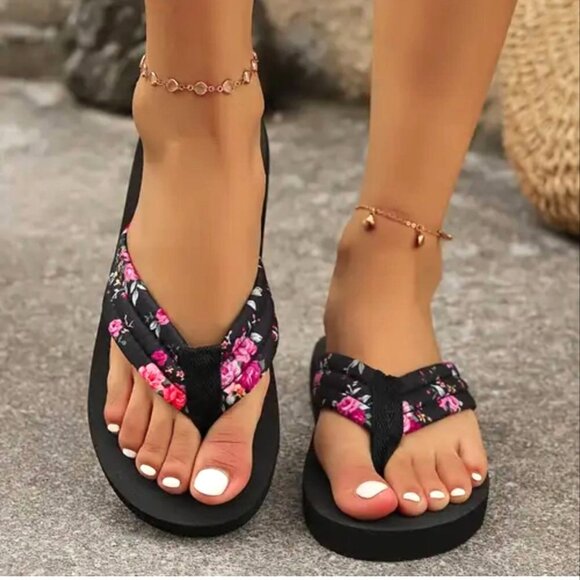 NWOT Youlisi Black Floral Flip Flop Sandals Size 9‎ (40) - Picture 3 of 4